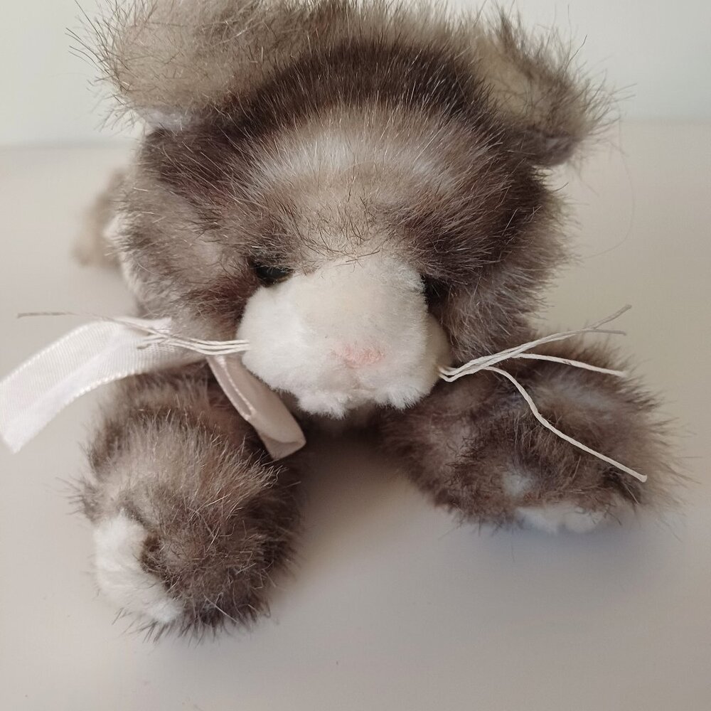 The Bearington Collection Realistic Grey Stripped Laying Tabby Bow Kitty Cat 9'' - Picture 2 of 14